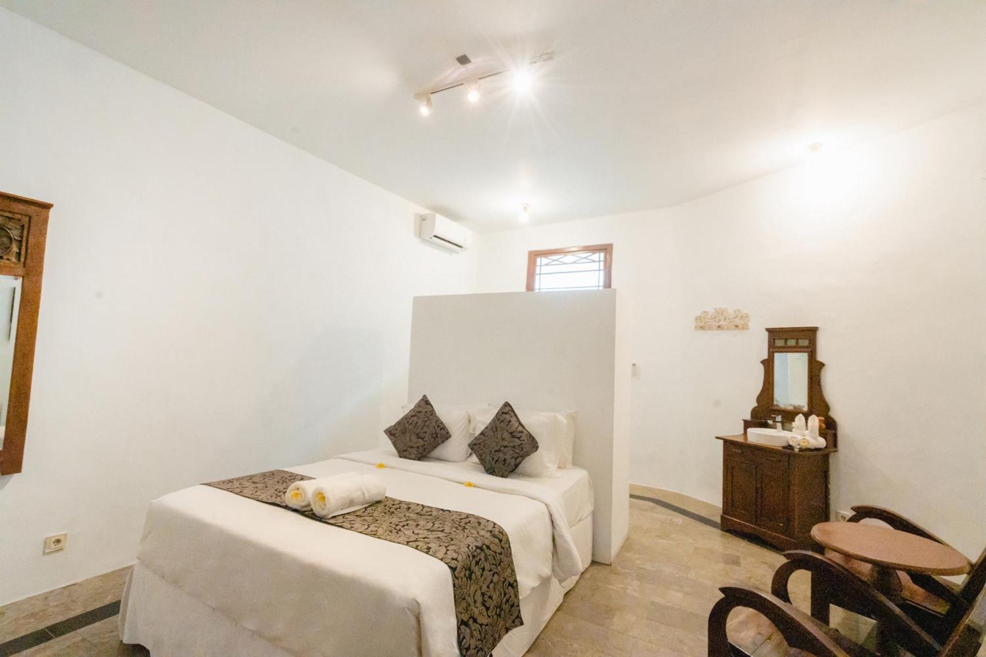 Villa Etnik Seminyak Eksteriør billede